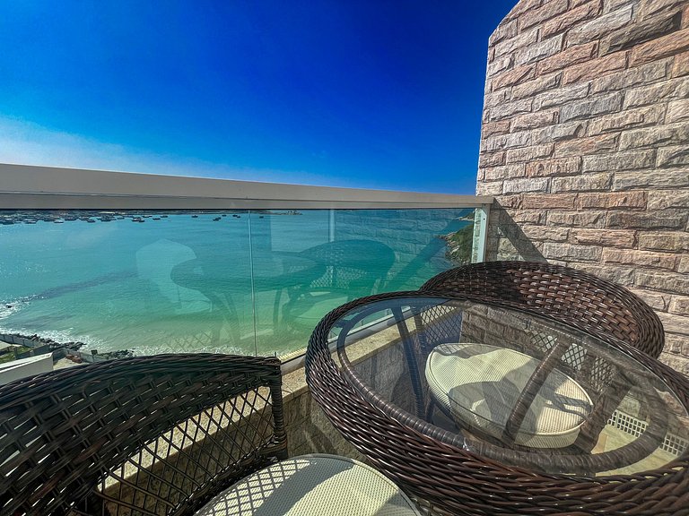 Luxuoso com Vista Incrível Refúgio Pé na Areia