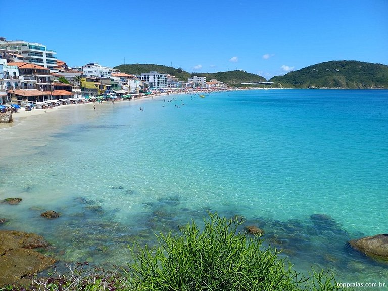 Apartamento com garagem, a beira mar em Arraial do Cabo