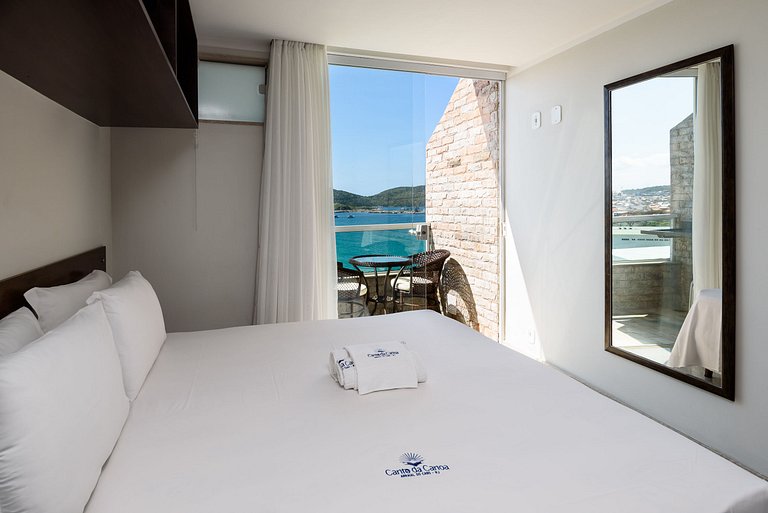 Luxuoso com Vista Incrível Refúgio Pé na Areia