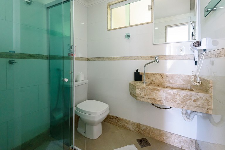 Luxuoso com Vista Incrível Refúgio Pé na Areia