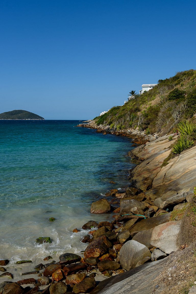 Luxuoso com Vista Incrível Refúgio Pé na Areia
