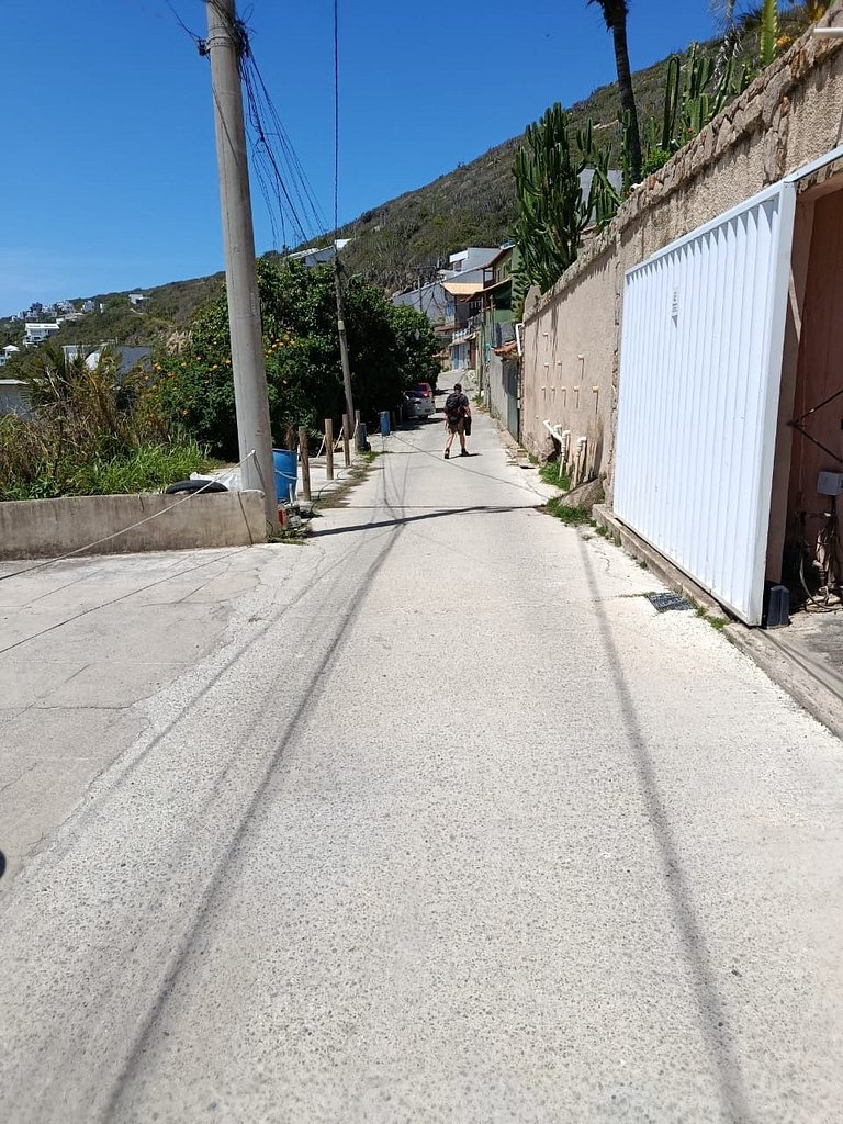 Luxuoso com Vista Incrível Refúgio Pé na Areia