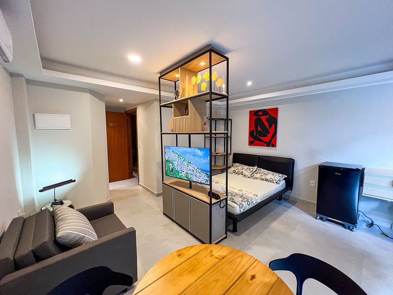Flat elegante com varanda - 201 Villa Noah