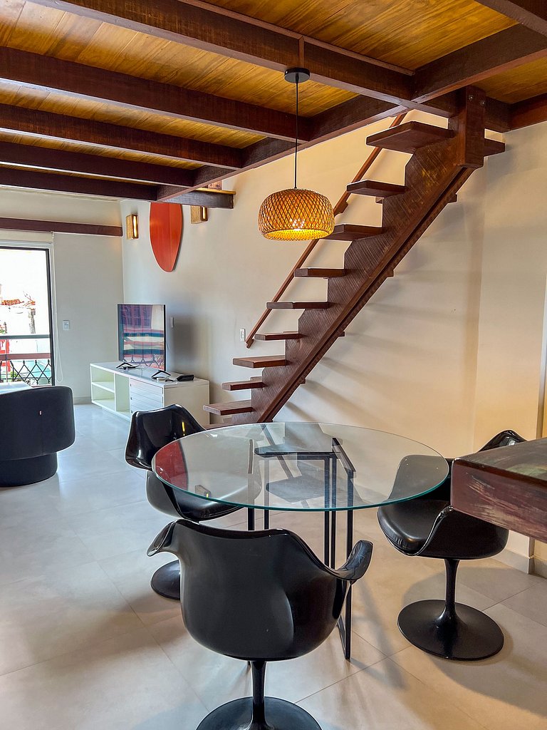 Flat Amplo e Moderno com Mezanino