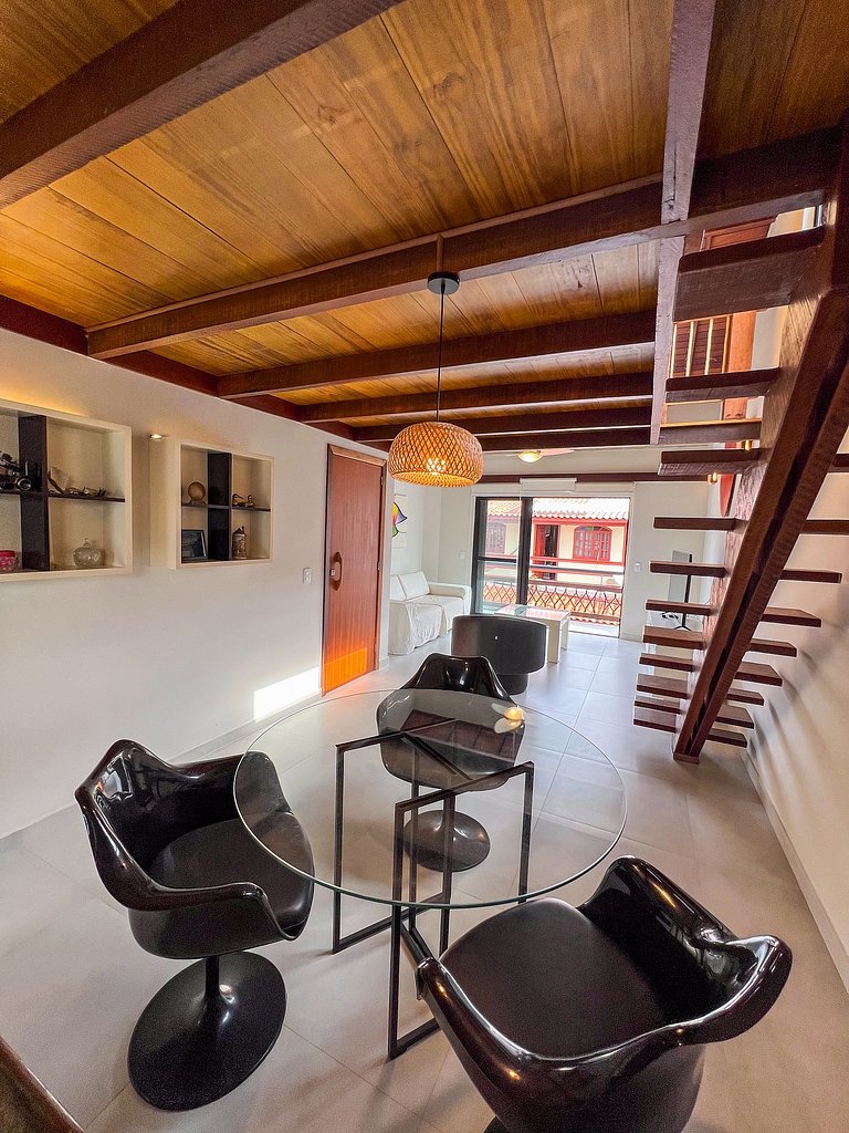 Flat Moderno com Mezanino - 301 Villa Noah