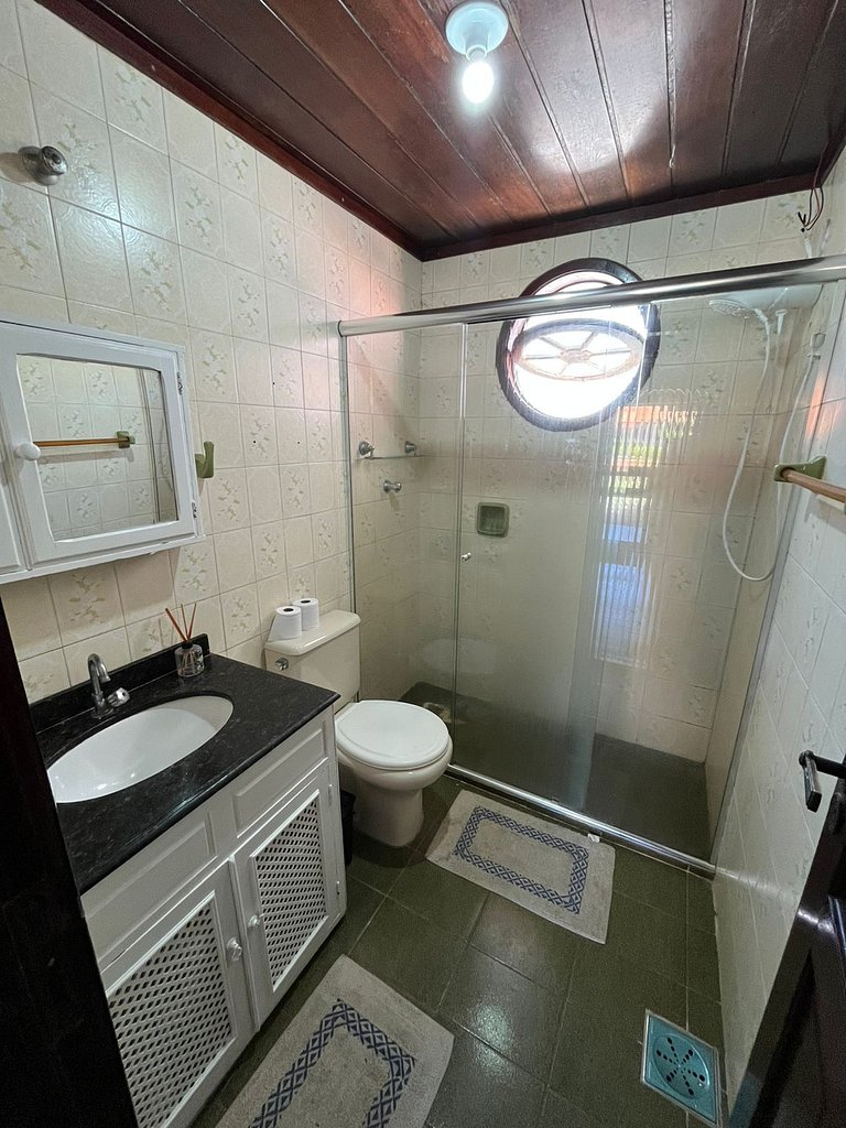 Quarto Confortável | Banheiro Externo exclusivo