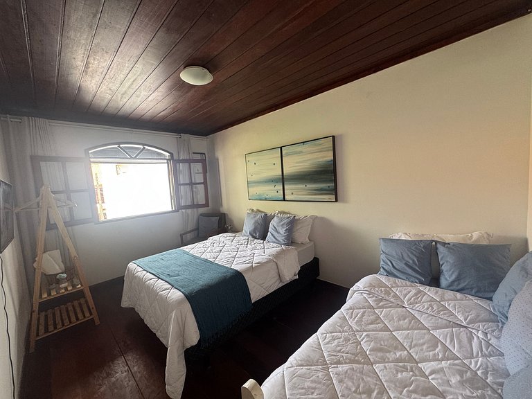 Quarto Confortável | Banheiro Externo exclusivo