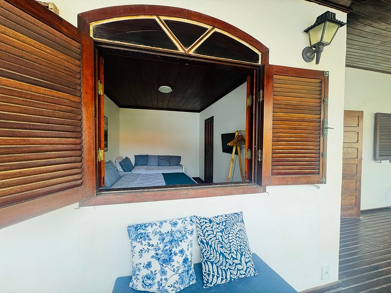 Quarto Confortável | Banheiro Externo exclusivo