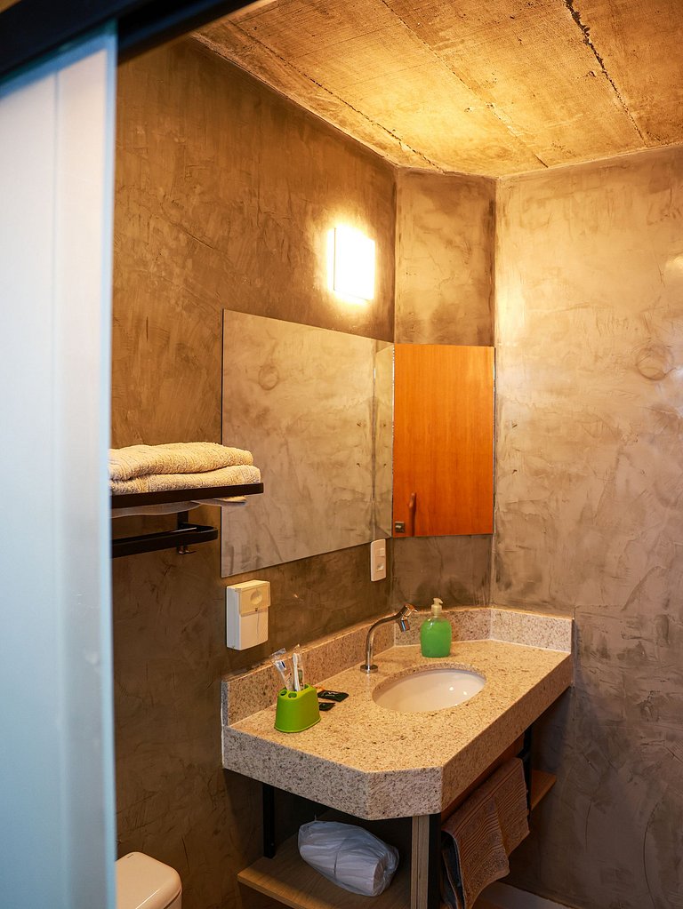 Flat elegante com varanda - 201 Villa Noah