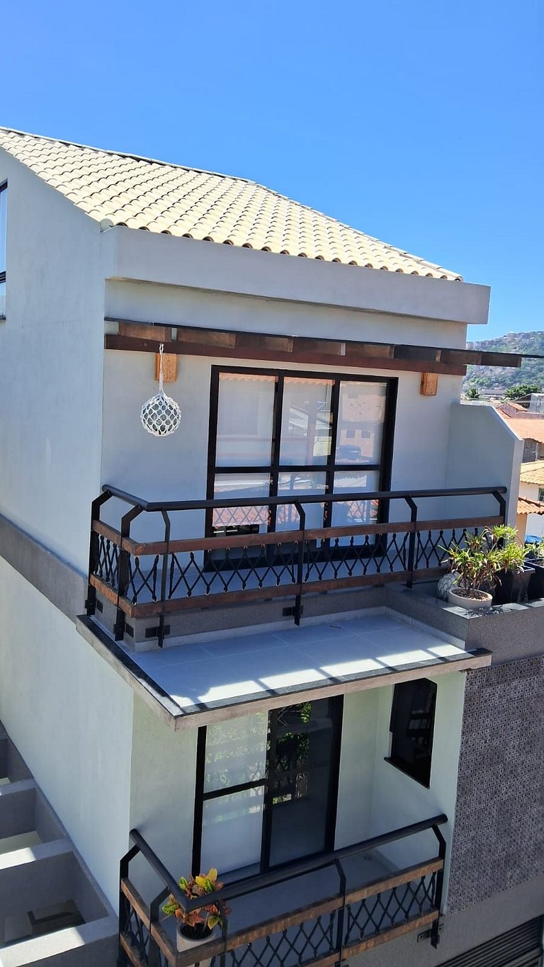 Flat elegante com varanda - 201 Villa Noah