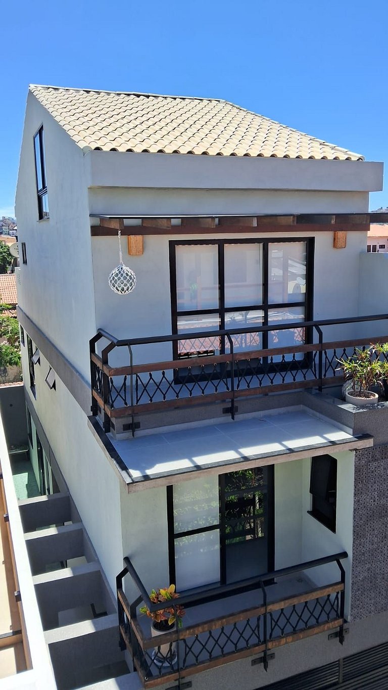 Flat elegante com varanda - 201 Villa Noah